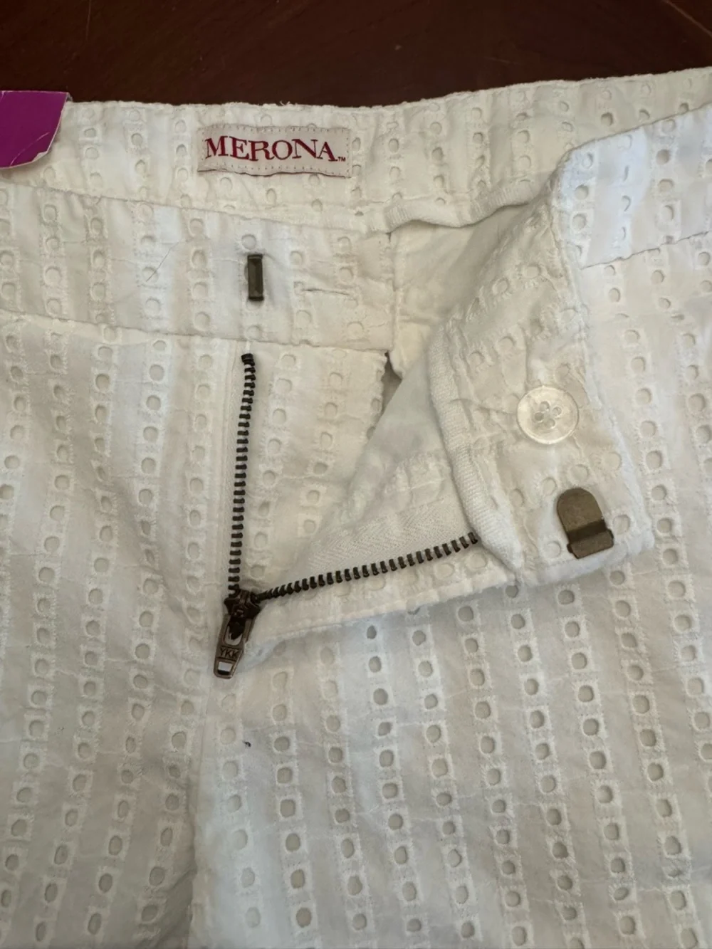 N/A white eyelet